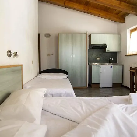 In - Piemont 43498